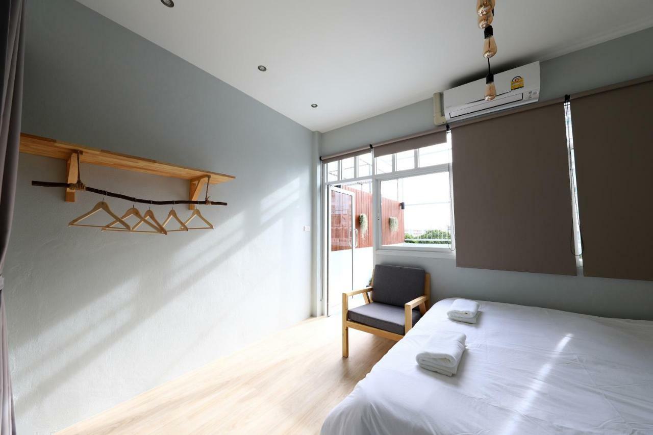 Ekanake Hostel Банкок Екстериор снимка
