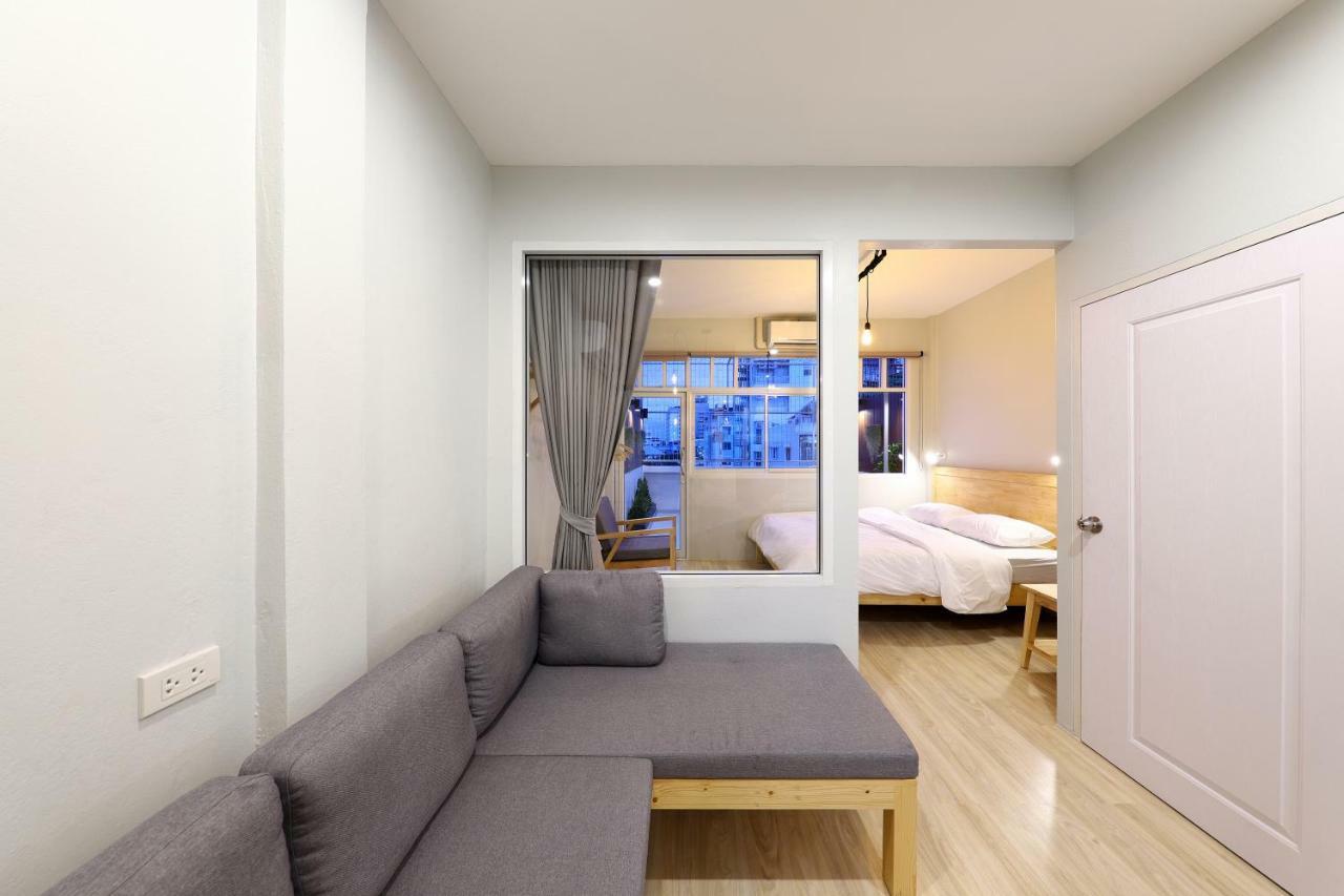 Ekanake Hostel Банкок Екстериор снимка