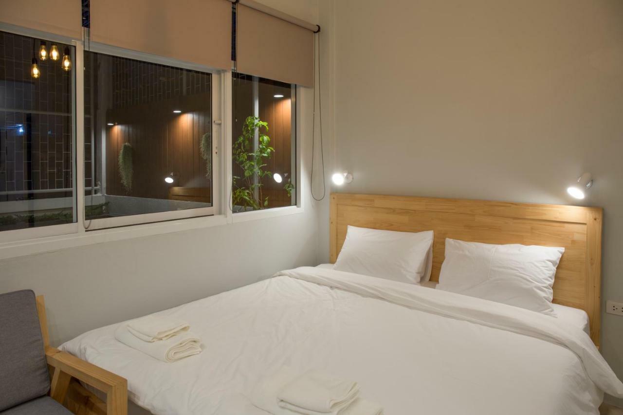 Ekanake Hostel Банкок Екстериор снимка
