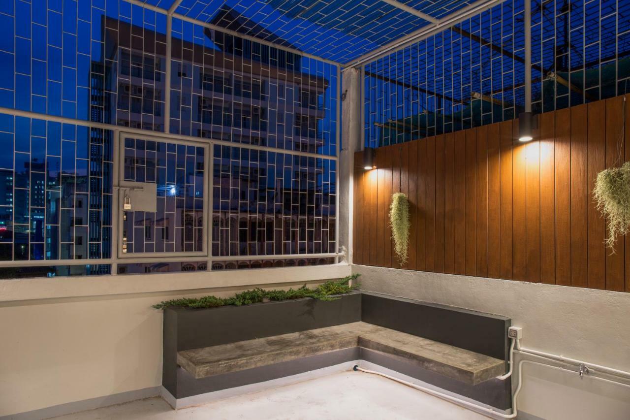 Ekanake Hostel Банкок Екстериор снимка