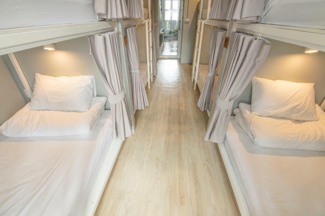 Ekanake Hostel Банкок Екстериор снимка