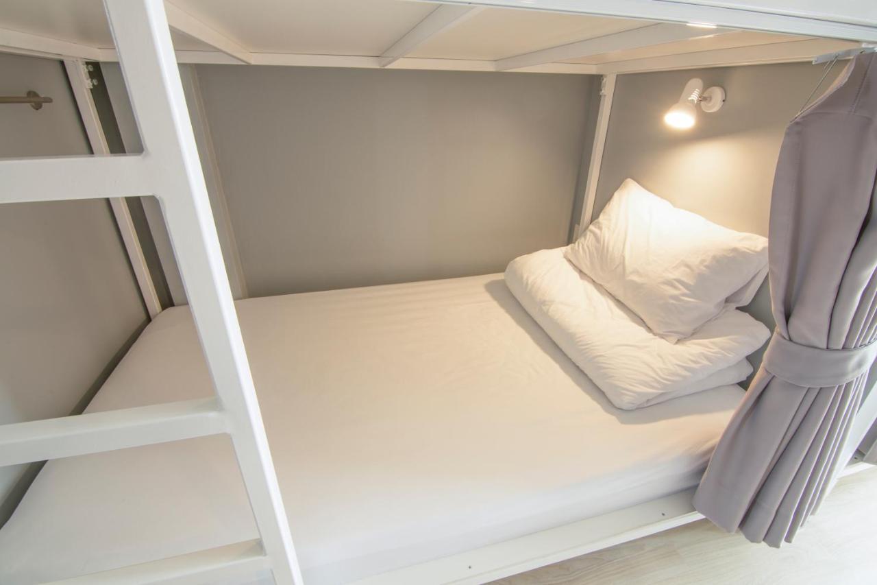 Ekanake Hostel Банкок Екстериор снимка